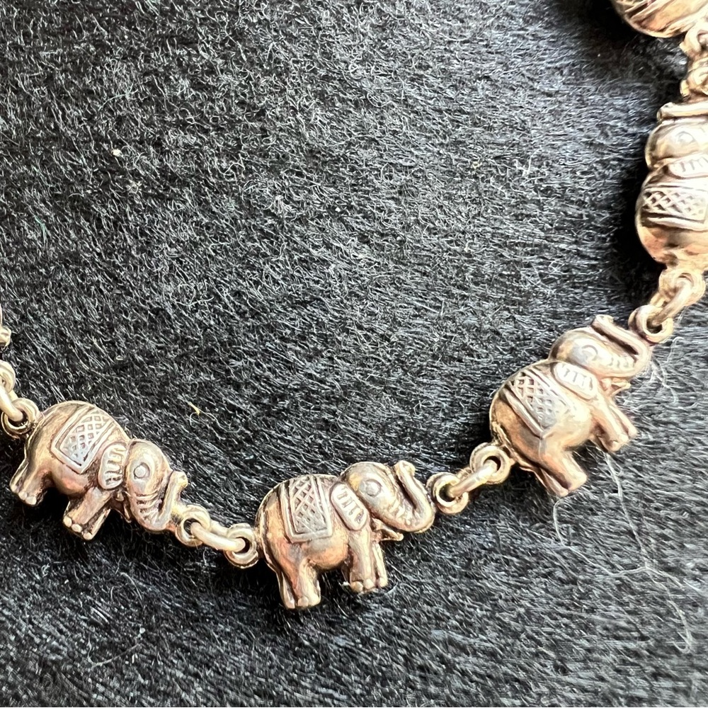 π Elephant Bracelet Set - Picture 3 of 5